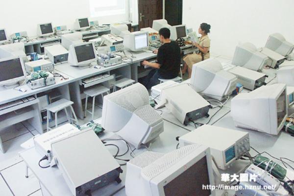 省高能物理实验室:电信通信